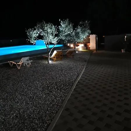 Jacuzi Cottage In The Olive Grove Pula Zewnętrze zdjęcie