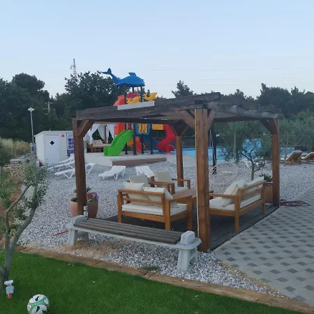 Jacuzi Cottage In The Olive Grove Pula Zewnętrze zdjęcie